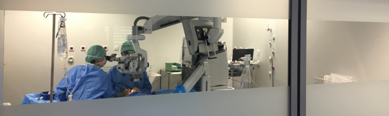 chirurgie de cataracte effectuée par phakoémulsification au bloc opératoire - centre pole vision - Lyon